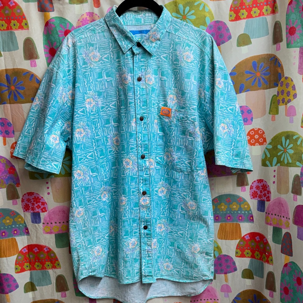 Men's PCH S/S Button Down Shirt. Small